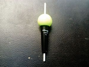 Tying Caperlan Bouchon gardon Tying Caperlan Bouchon gardon