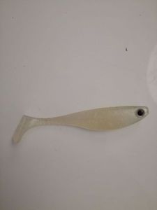 Lures Amazing Fishing Absolution  9 cm - Blanc nacré