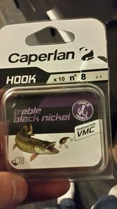 Hooks Caperlan triple black n°8