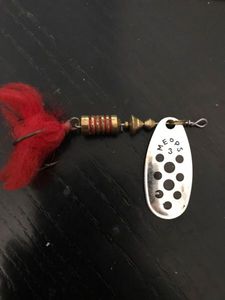 Lures Mepps Comet Argent Points Noir Pompon Rouge
