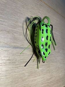 Lures Caperlan Frog verte et noire