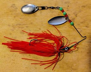 Lures null Spinnerbait - red / silver colorado + willow