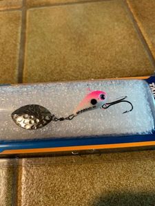 Lures Spinmad Tail Spinner Rose Et Blanc MAG 4g