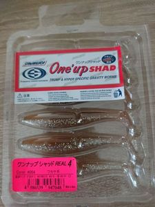 Lures Sawamura one up shad 4"  couleur #064 rose 