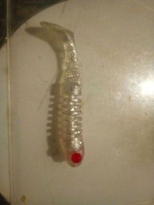Lures Delalande skeleton gris paillettes