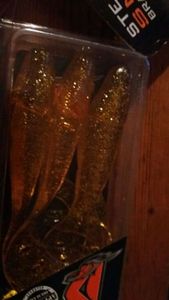 Lures Delalande Sandra orange a paillettes 