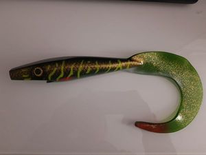 Lures CWC Pigtail Giant