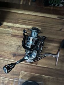Reels Okuma Moulinet okuma leopard tour: 7000, 20kg de frein roulement 13;1
