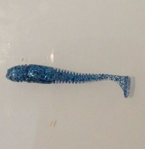 Lures null IMITATION ROCKVIBE BLEU PAILLETER 5CM
