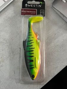 Lures Westin Ricky the roach 