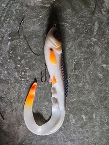 Lures Abu Garcia Beast Curltail Lure (roach)