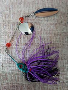 Lures FEKETEUKI spinner bait noir et violet