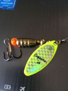 Lures Caperlan Cuiller Fluo Taille 1