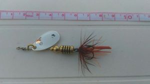 Lures Caperlan Cuillère argentée avec plumes orange taille 1
