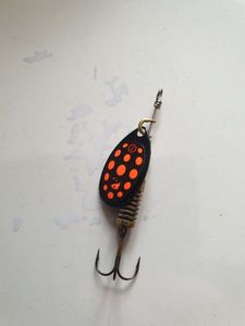 Lures null noir point rouge