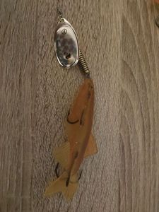 Lures Caperlan Cuillère N°4 leurre souple orange 