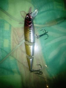 Lures Caperlan Leurre articulé brochet jaune à tête rouge Lures Caperlan Leurre articulé brochet jaune à tête rouge
